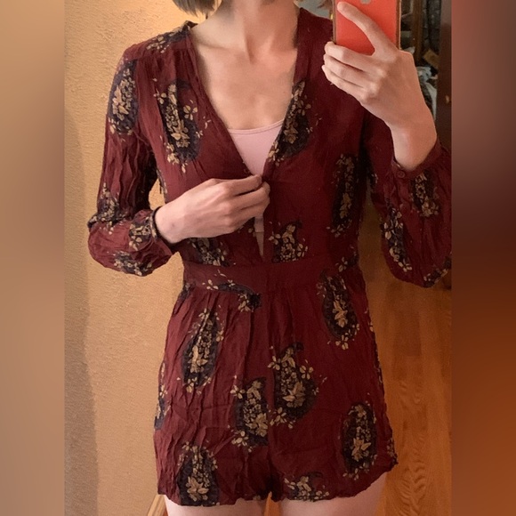 Various Rompers - Picture 9 of 12